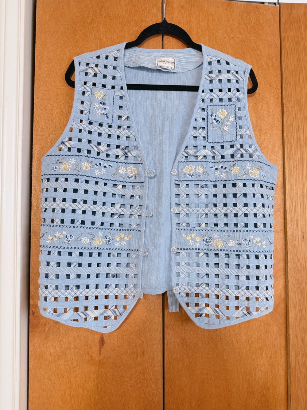 Vintage Napa Valley Light Blue Embroidered Lattice Vest